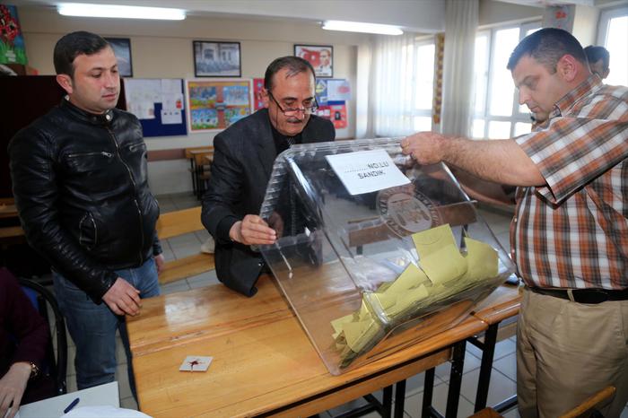 Türkiyədə referendum başa çatdı – VİDEO