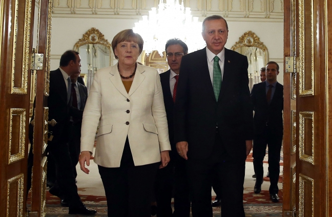 “Merkel məni hələ də təbrik etməyib”