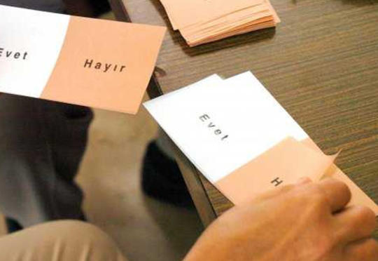 Türkiyədə referendumun yekun nəticələri açıqlandı