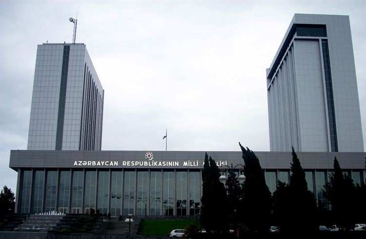 Milli Məclis toplanır – Gündəlikdə duran məsələlər