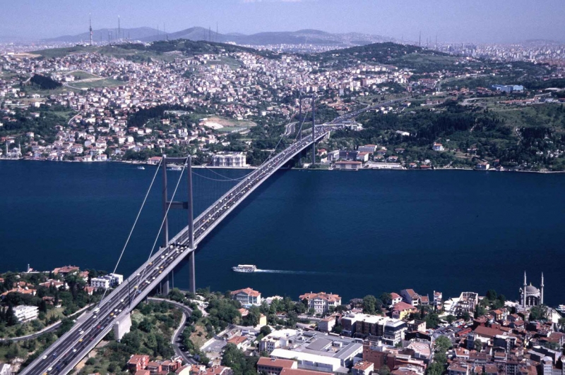 İstanbul boğazında həyəcan…