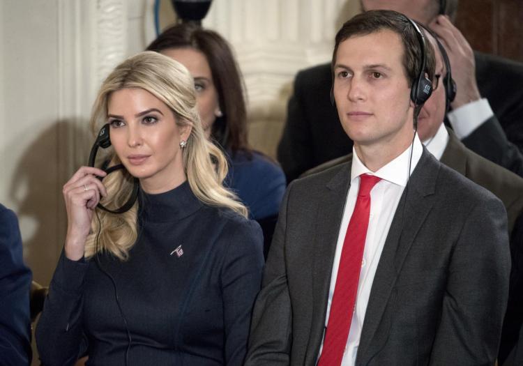 Trump, kürəkəni Jared Kushner-i müdafiə edib