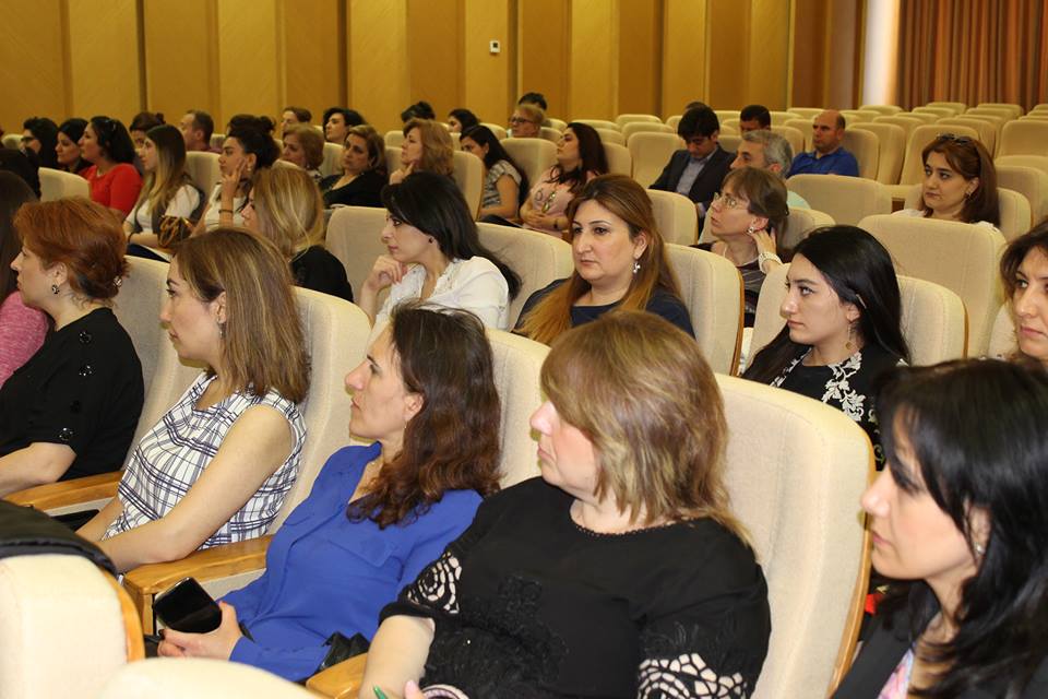 Mərkəzi Elmi Kitabxanada “EBSCO” məlumat bazasının seminarı keçirilib