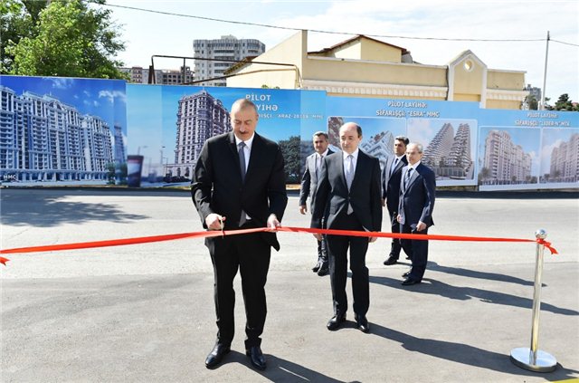 Prezident yeni binanın açılışında — FOTO