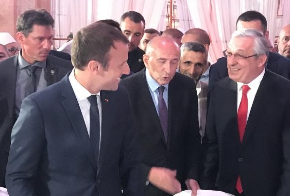 Fransada ilk dəfə olaraq prezident iftara qatıldı – FOTO