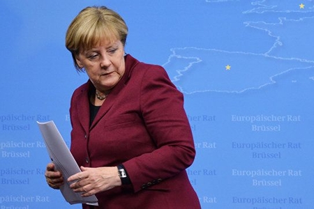 Merkel Avropanı Suriya və Liviyanın problemlərinin həllində fəal iştirak etməyə çağırıb