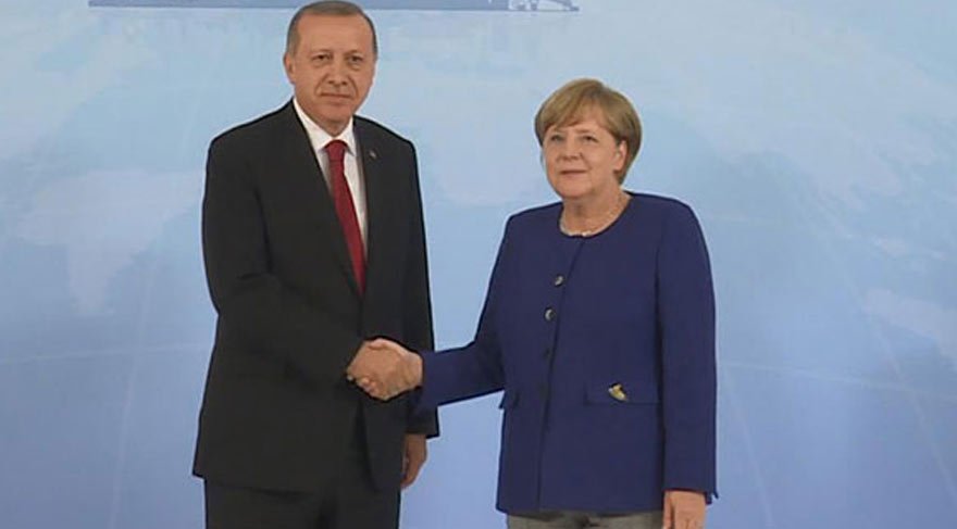 Ərdoğan-Merkel görüşməsi 1 saat davam etdi