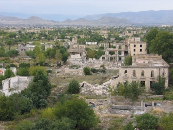 “Ermənistan ordusu hər gün rayonun işğal altında olan ərazilərinə od vurur”