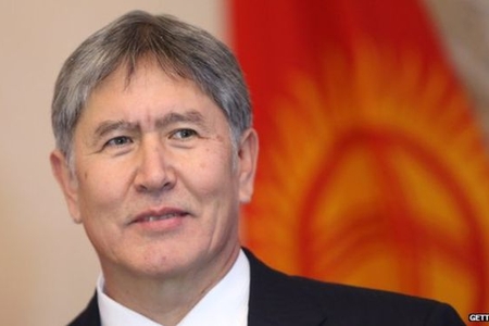 Qırğızıstan prezidenti: “2014-cü ildə ABŞ hərbi bazasına görə Qırğızıstanı raket zərbələri ilə vuracaqdılar”