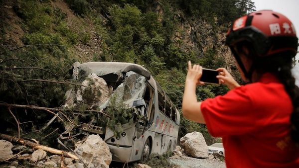 Çində avtobus qəzası: 36 ölü!