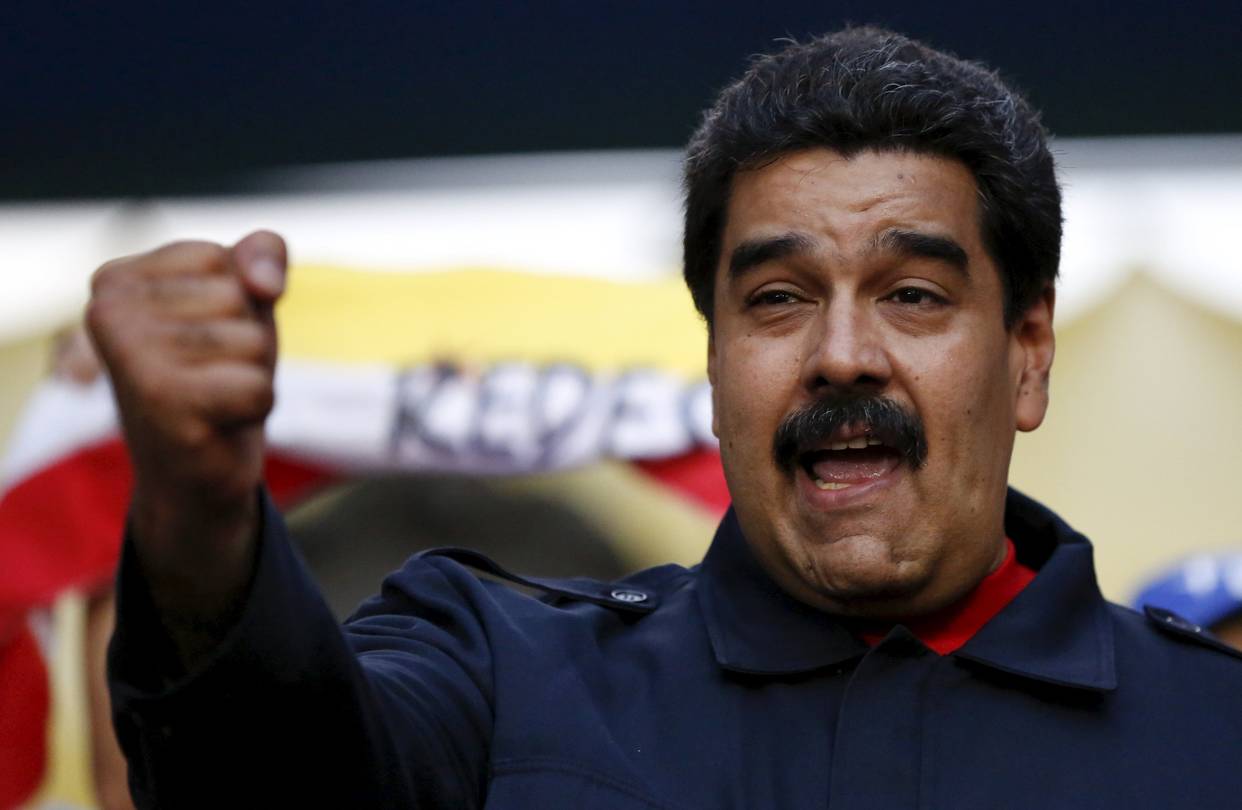 Madurodan Trumpa görüş təklifi: “Bax, əlim burada”