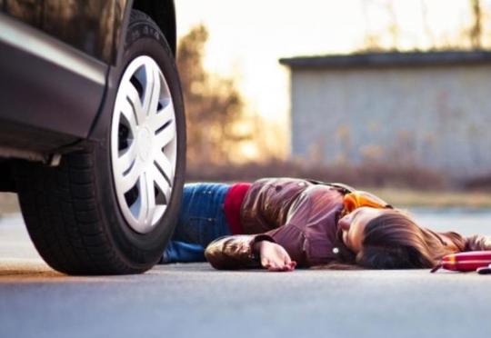 13 yaşlı qızı avtomobil vuraraq öldürüb – Şəmkirdə