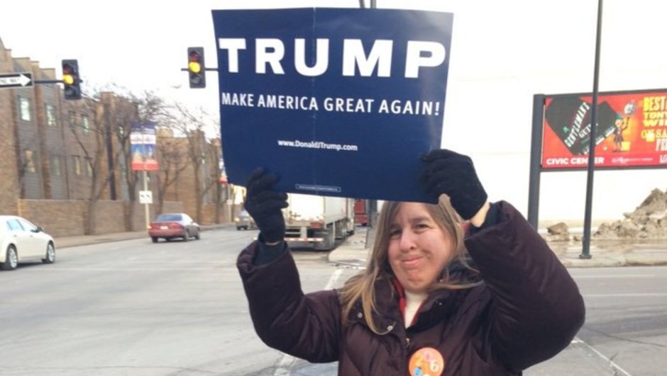 Trumpa iki dəfə səs vermək istəyən qadın tutuldu