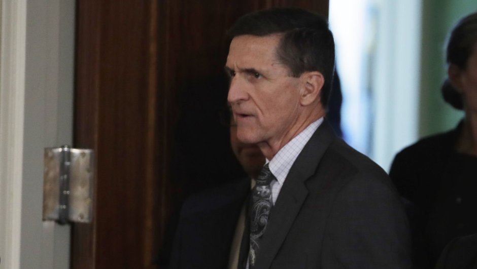 Trumpın keçmiş müşaviri Flynn Rusiya araşdırması üçün pul toplayır