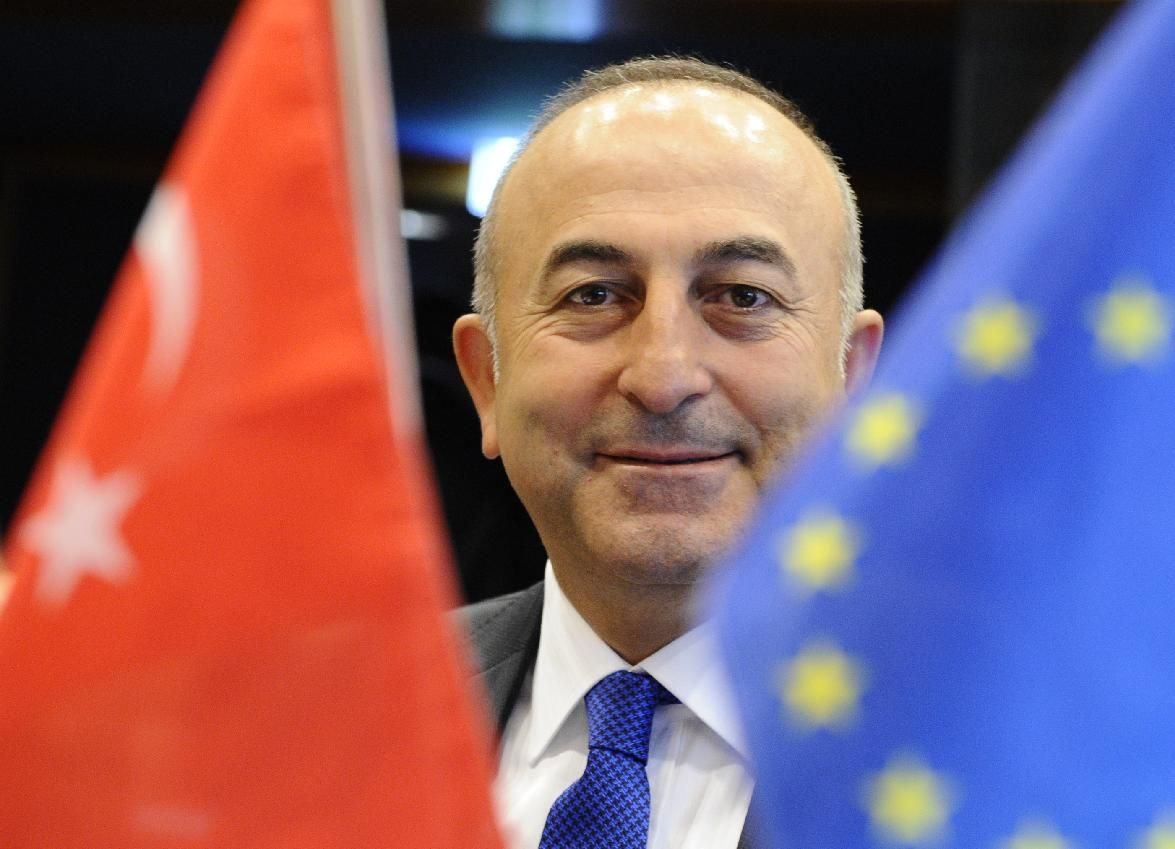 Çavuşoğlu: “Referendumu yox sayırıq”