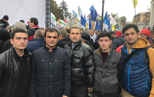 Ukranyadakı diasporumuzdan ağılasığmaz addım- Saakaşviliyə dəstək üçün mitinqə qatıldılar – Foto