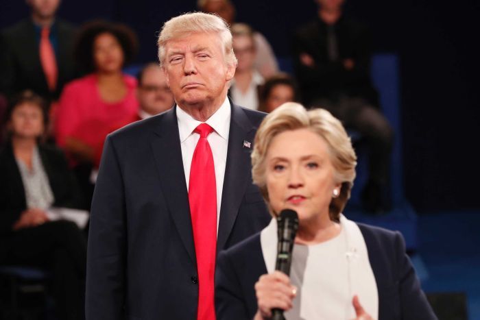 “Fırıldaqçılığa meylli Hillari Klinton seçkilərə…” – Trump