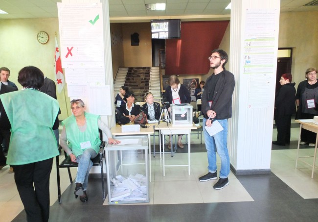 Gürcüstanda güllələnən azərbaycanlı namizəd səsvermədə öndədir