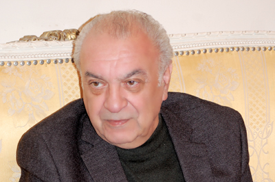 “Televiziya qaydalarını pozub, yumruğunu masaya vurdu” – Rafiq Hüseynovla bağlı XATİRƏLƏR