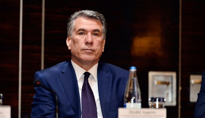 Ziyafət Əsgərov Fazil Mustafaya “get, ağac ək” dedi