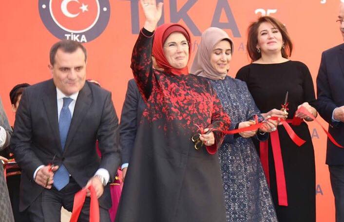 Əminə Ərdoğan: “Bakı Türk Liseyi bizim qürur mənbəyimizdir” – FOTO