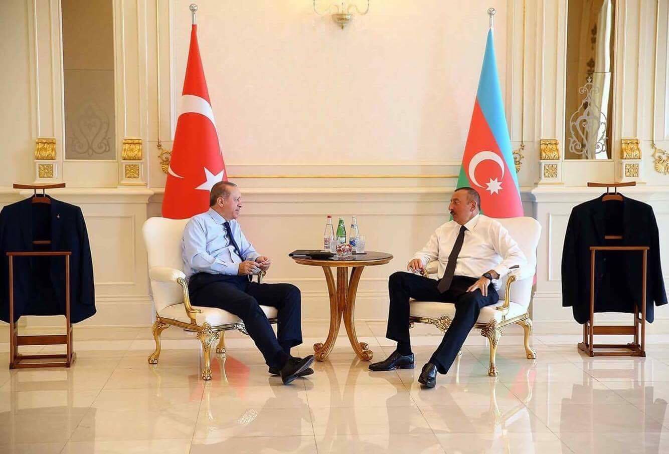 Prezidentlər təkbətək görüşdü