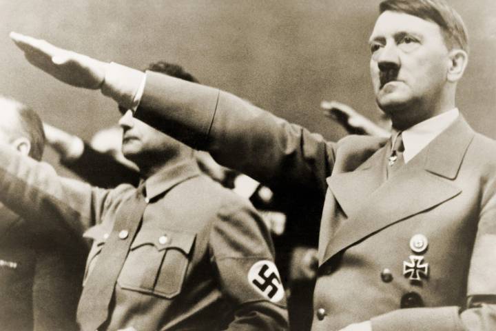 Avstriyada “Hitler salamı”na həbs cəzası