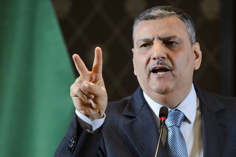 Riyad Hicab istefa verdi