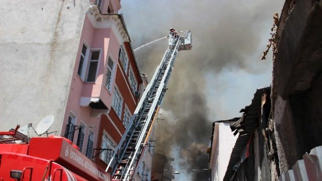 Sumqayıtda yanğın – 14 nəfər təxliyə edildi