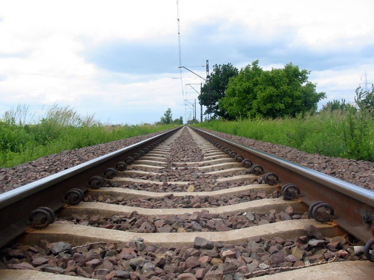 Bakıda dəmir yolunu sökən qadın ələ keçdi