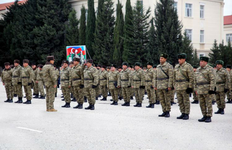 Azərbaycan ordusunun rəhbərliyi toplandı