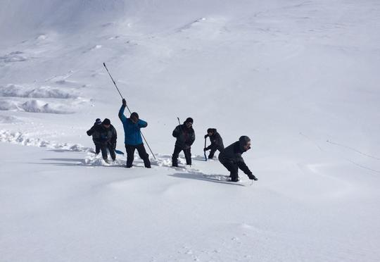 İtkin düşmüş alpinistlərin axtarışı bu gün davam etdirilib