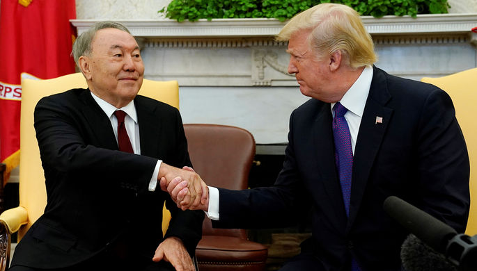 Tramp Nazarbayevlə görüşdü