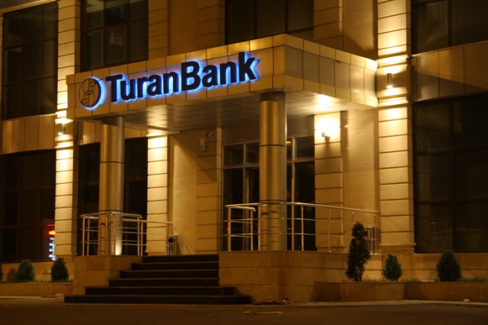 “Turanbank”-a basqın oldu