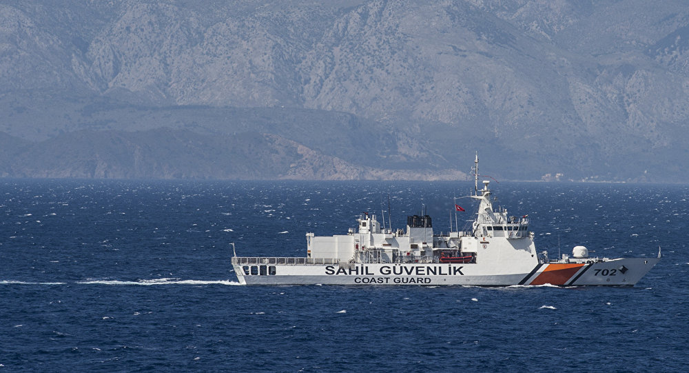 Türk hərbçiləri yunan müdafiə nazirini qovdular