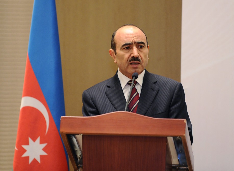 Əli Həsənovdan prezident seçkisi ilə bağlı açıqlama