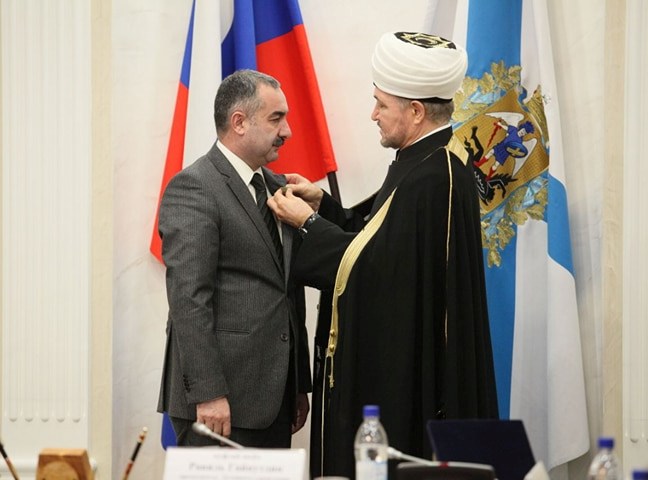 Arxangelskdəki diaspor sədrinə nüfuzlu mükafat verildi – FOTO
