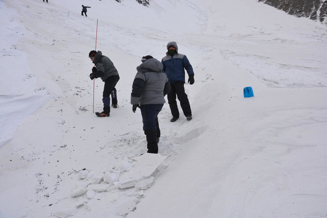 Alpinistləri axtarmaq üçün gələn türkiyəli mütəxəssislər axtarışları dayandırdı