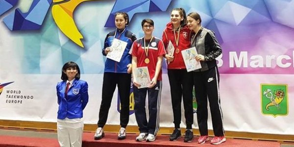 Taekvandoçularımız Ukraynadan 10 medalla qayıdır