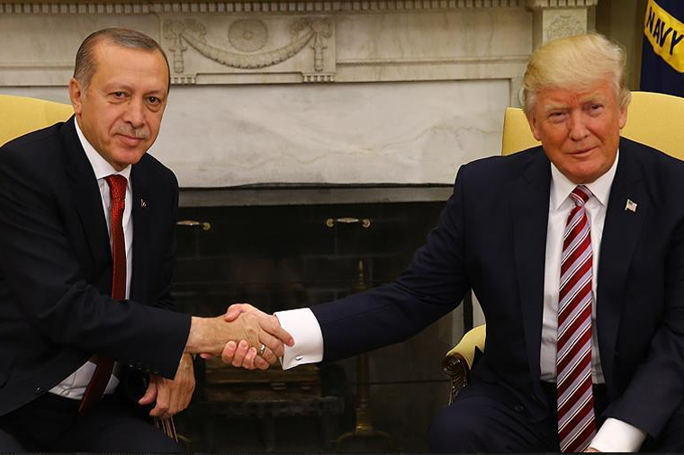 Elxan Şahinoğlu: “Amerika və Türkiyə Mənbiç məsələsində anlaşacaq”