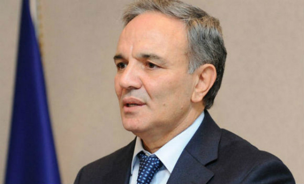 Əflatun Amaşov: “Rahim Namazov jurnalist deyil”