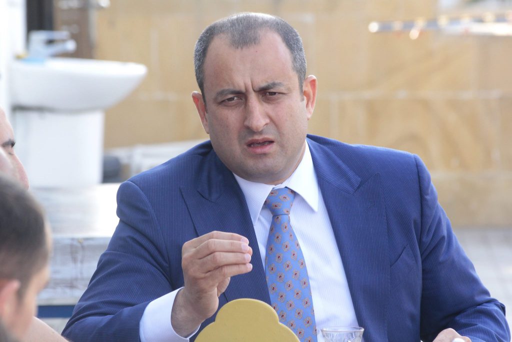 Adil Əliyev: Palçıq bizə nə yapşar, nə də izi qalar