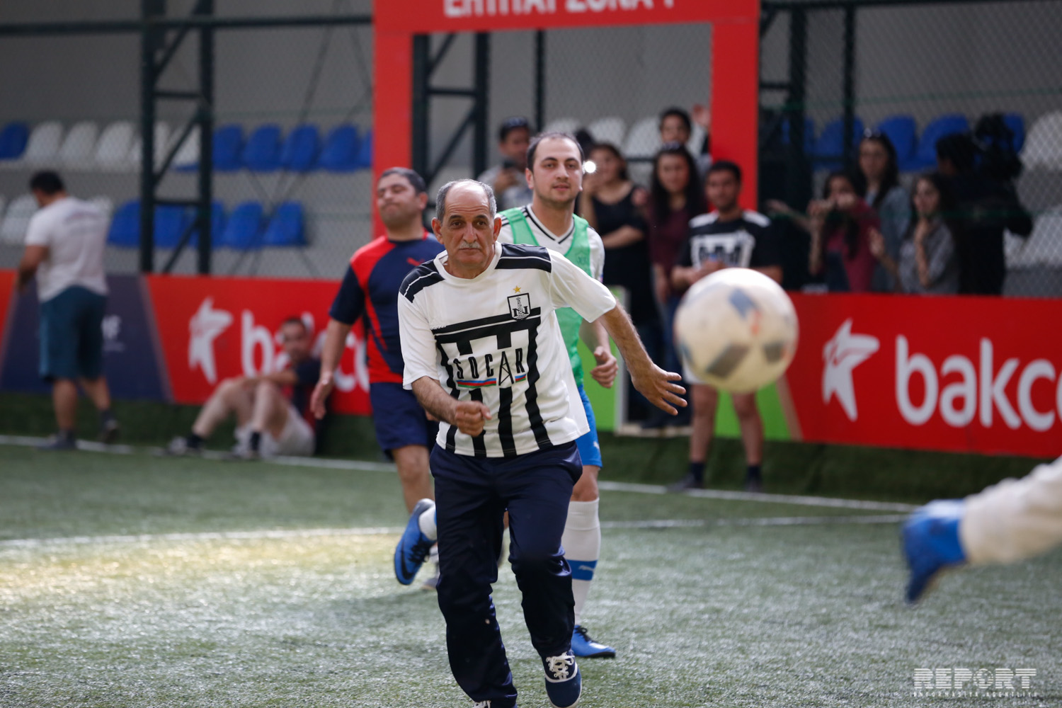 Bakıda xəstələrlə həkimlər arasında futbol matçı keçirilib – FOTO