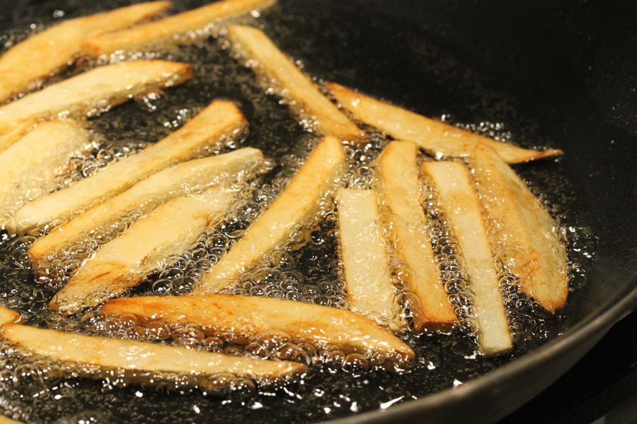 Kartof-frilərin bişirildiyi yağın İLGİNC ÖZƏLLİYİ – Başda tük çıxarır