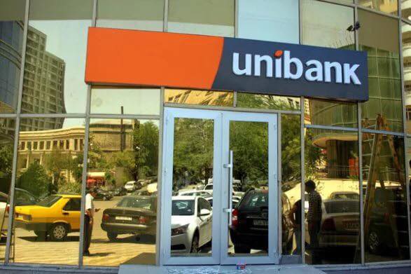 Unibank müştərini təhqir etdi – VİDEO