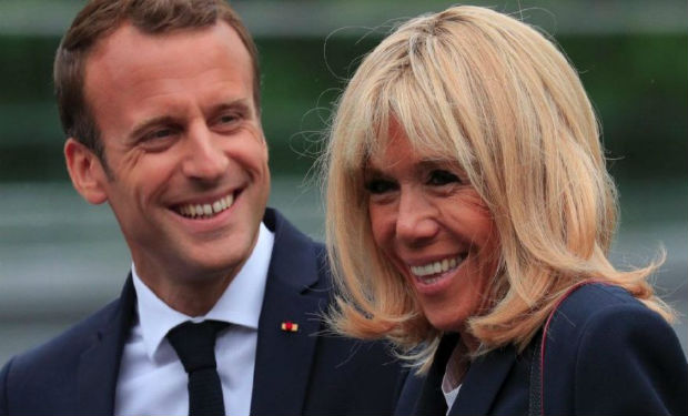 Fransada qalmaqal — Prezidentin xanımı boşqaba 50 min avro ödədi