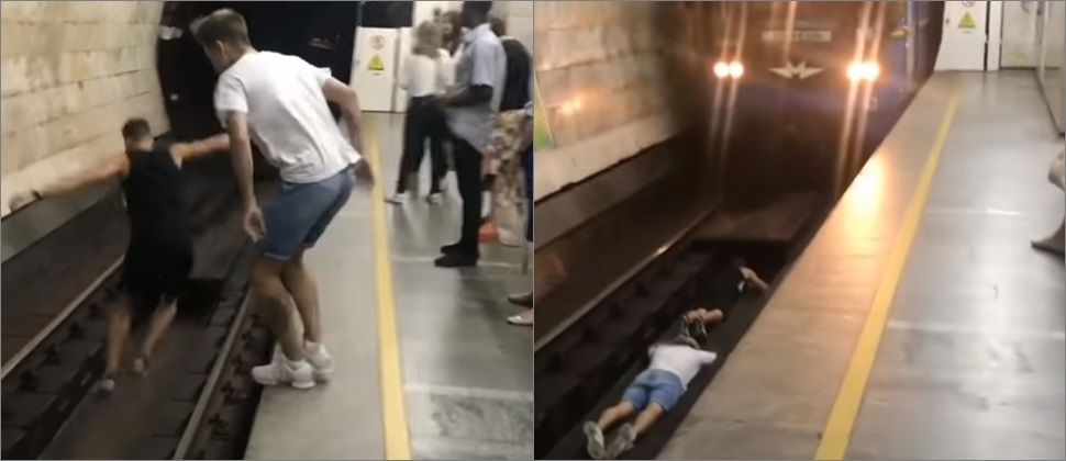Metroda dəhşət – İki gənc oğlan özünü qatarın altına atdı – VİDEO