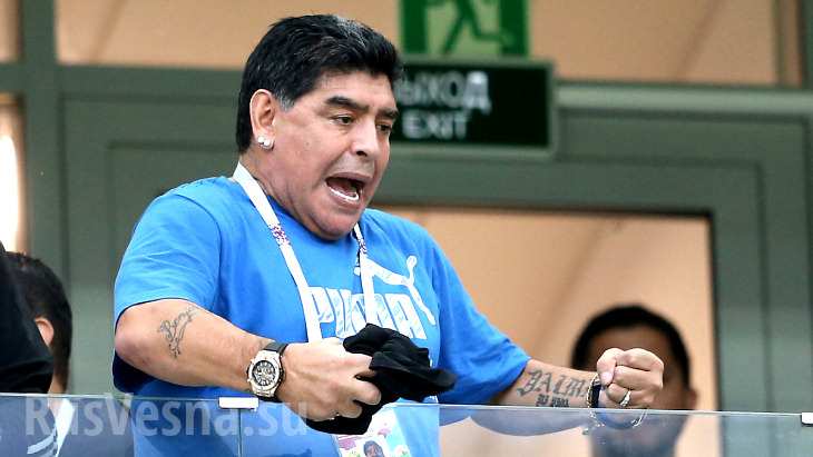 Maradona ilə FİFA arasında qalmaqal yaşanır