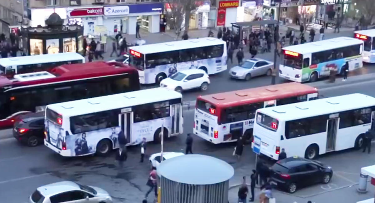 Bakıda avtobusda ölüm hadisəsi: Ürək tutmasından dünyasını dəyişdi