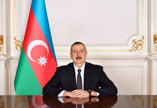 İlham Əliyev monteneqrolu həmkarını təbrik etdi